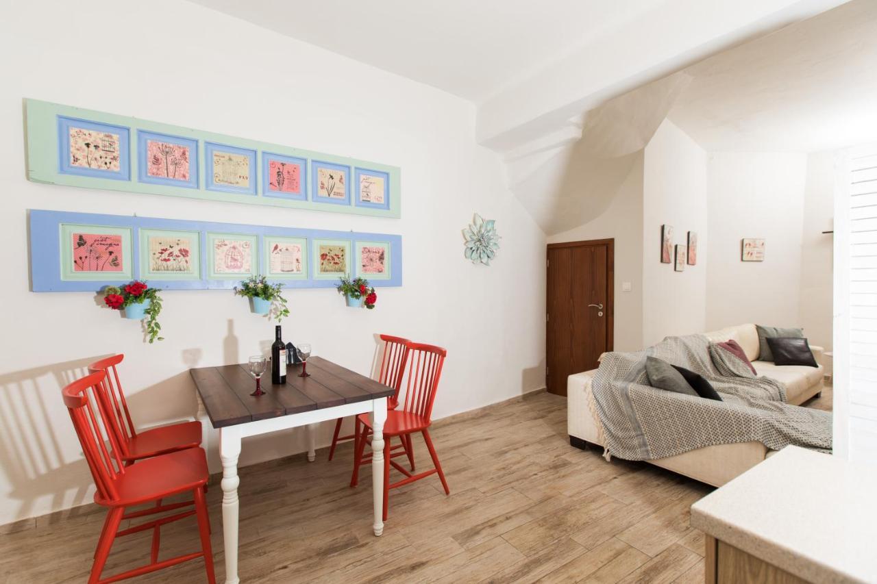 Asikiko Suites Resmo Dış mekan fotoğraf